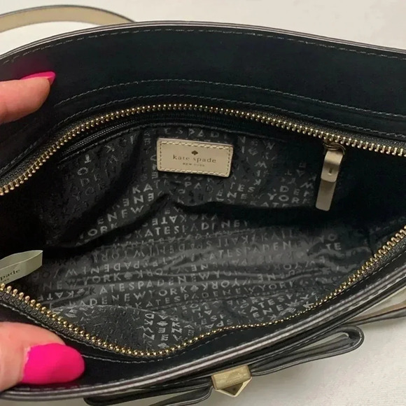 KATE SPADE ♠️ Crossbody Purse,Excellent condition❣️ - Picture 5 of 6